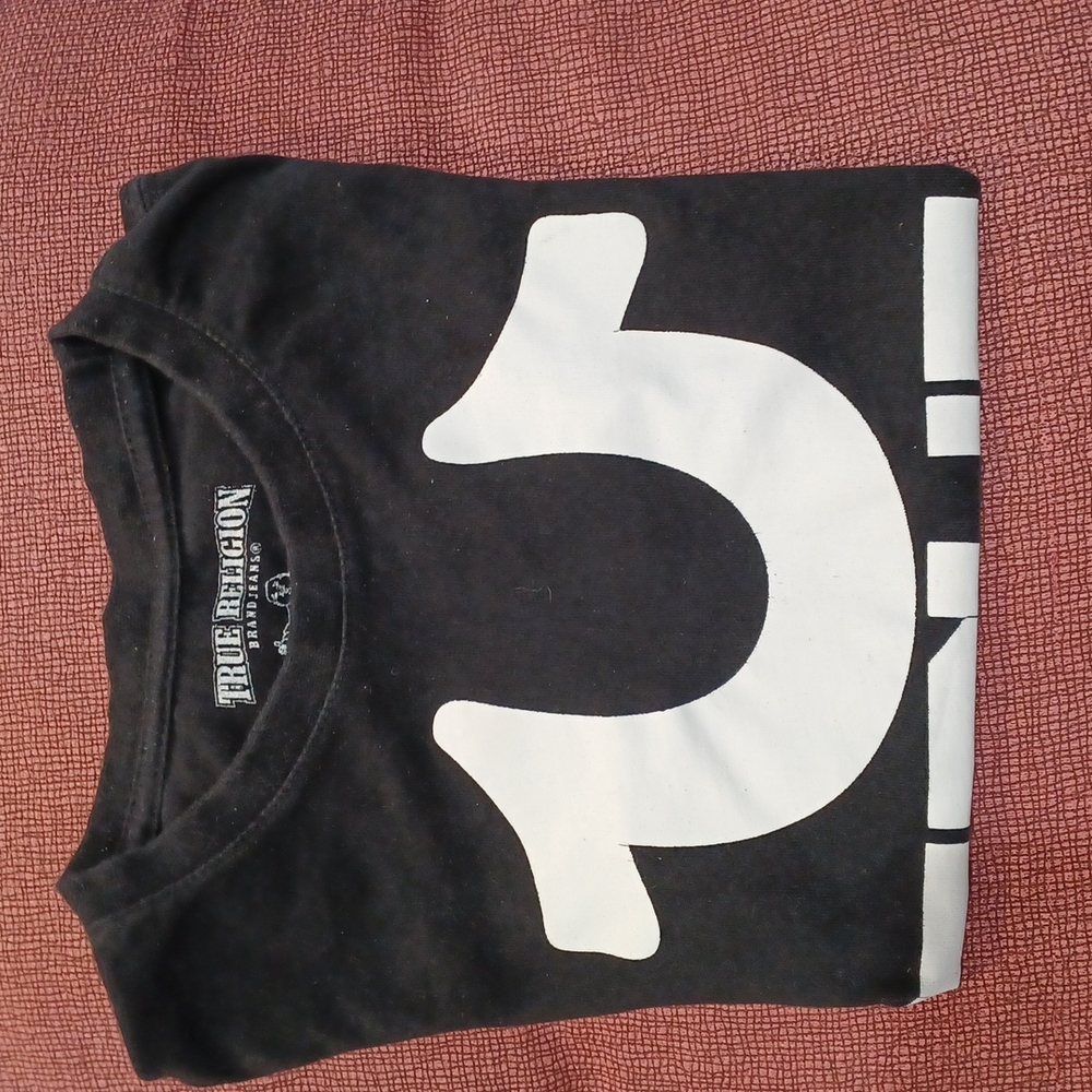 True Religion  shirt size 5 in good condition